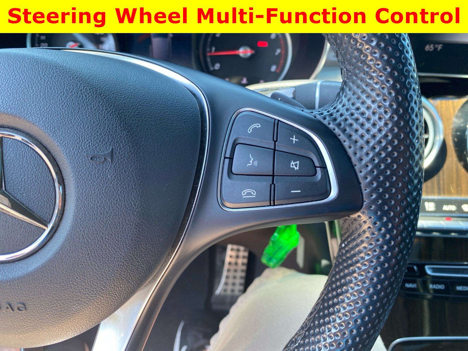 Used 2019 Mercedes-Benz GLC 300 4MATIC image 25