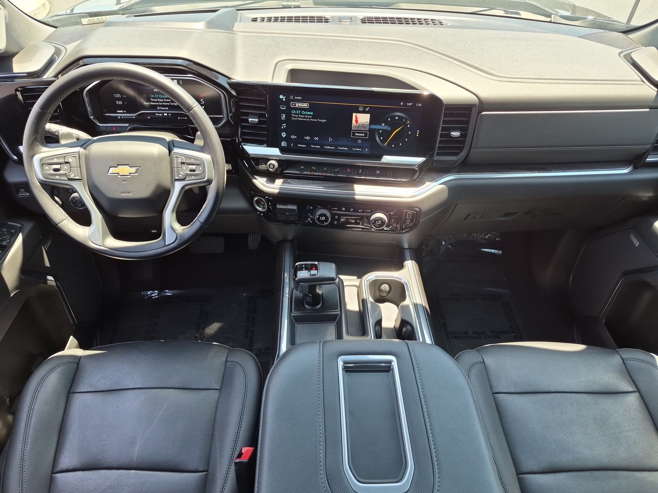 Used 2022 Chevrolet Silverado 1500 LTZ w/ Technology Package RWD image 28
