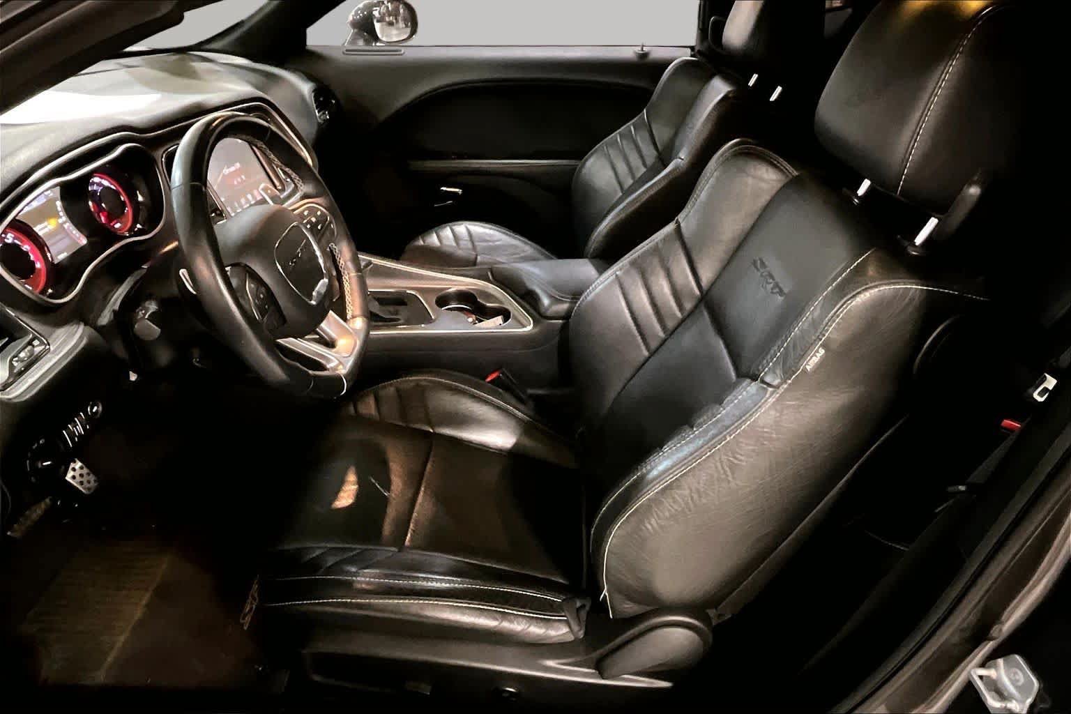 Used 2016 Dodge Challenger SRT Hellcat RWD image 16