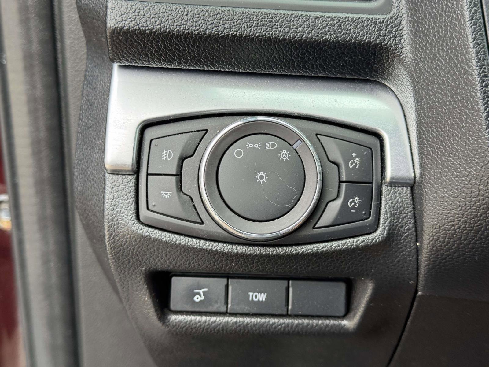 Used 2018 Ford Explorer Sport w/ Equipment Group 401A image 18