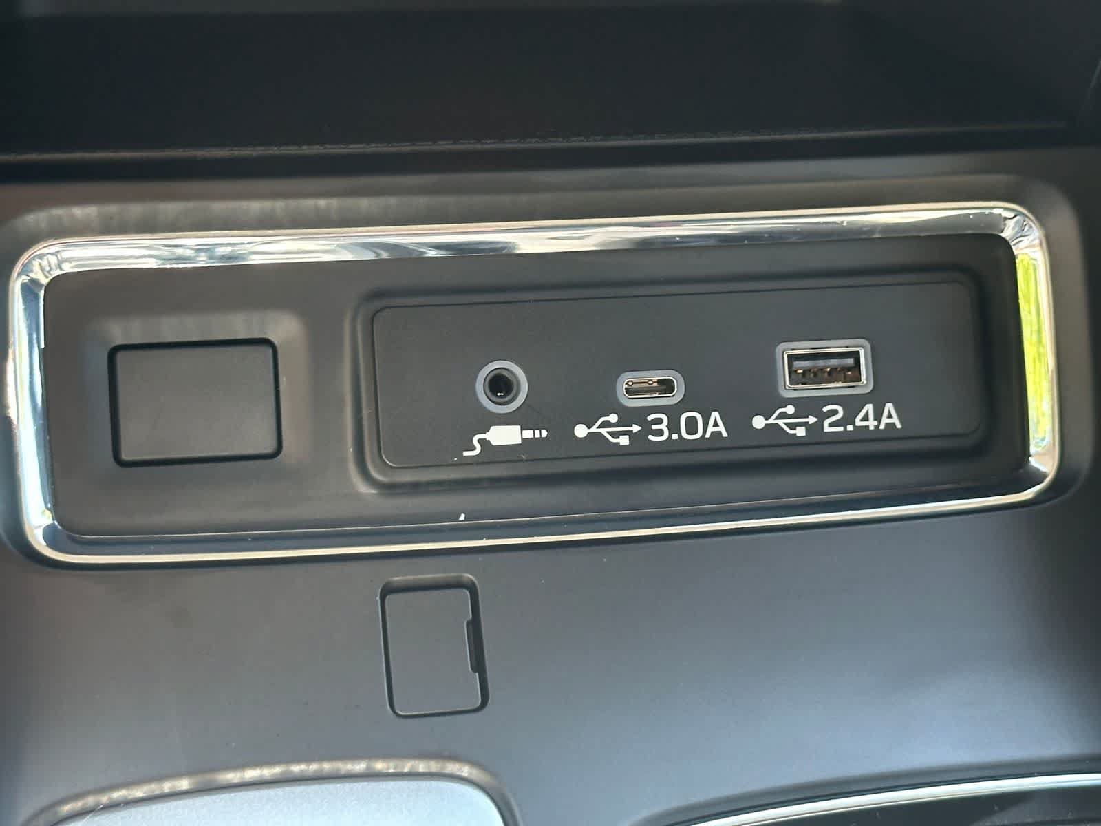 Certified 2025 Subaru Ascent Premium AWD/4WD image 22