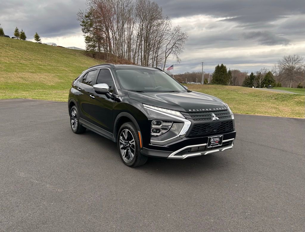 Used 2023 Mitsubishi Eclipse Cross SE image 1