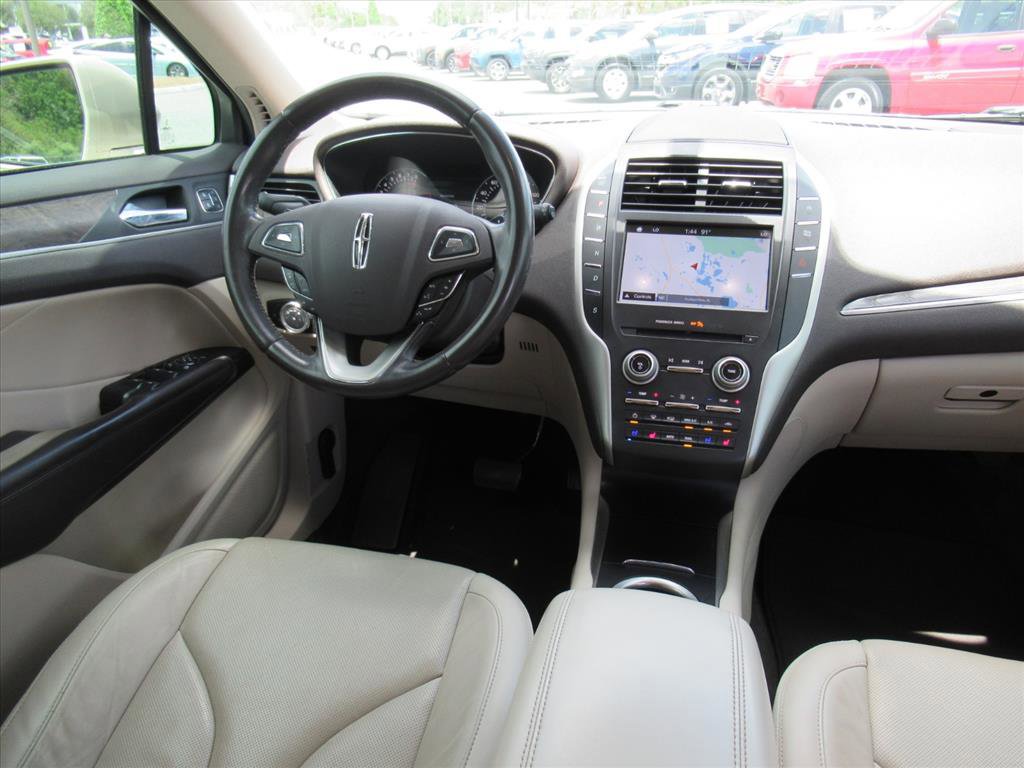Used 2017 Lincoln MKC Reserve FWD image 13