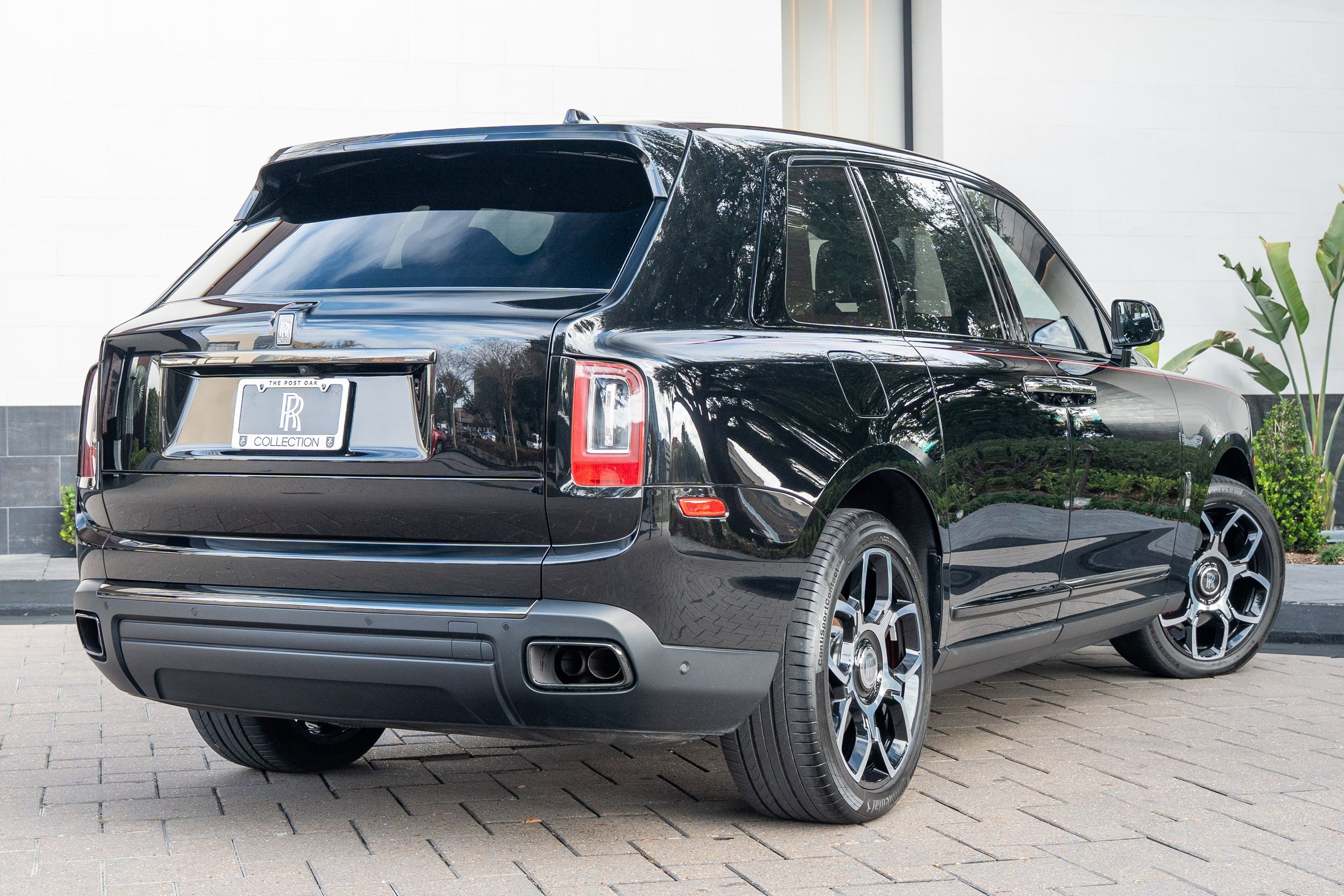 Certified 2024 Rolls-Royce Cullinan Black Badge image 3