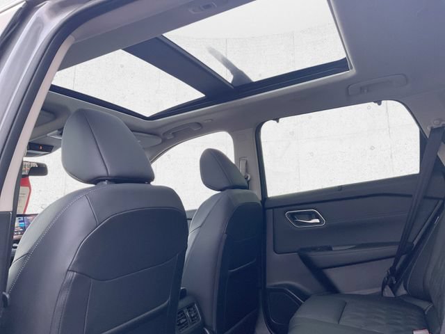 New 2026 Nissan Rogue Platinum w/ Platinum Premium Package AWD/4WD image 28