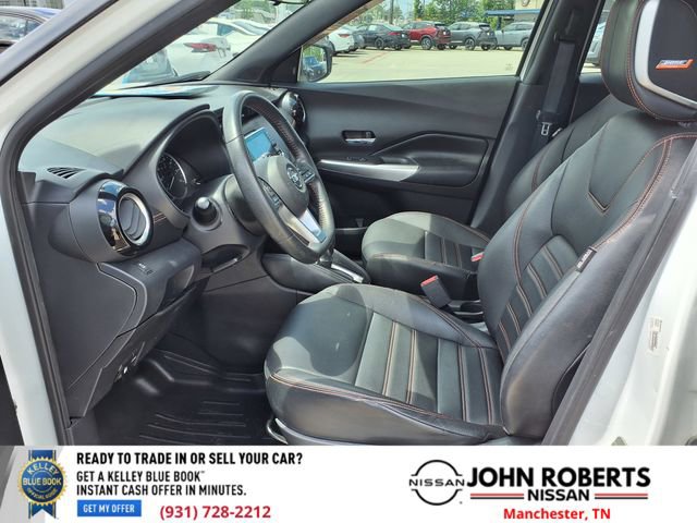 Used 2019 Nissan Kicks SR w/ SR Premium Package FWD image 3