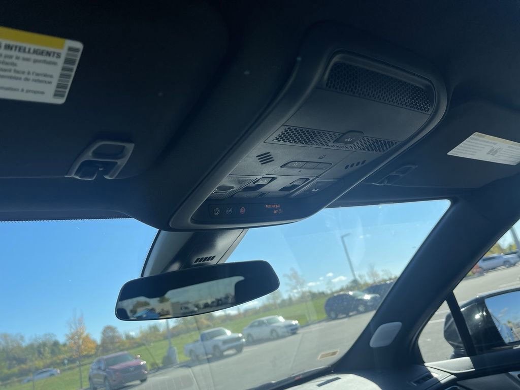 Certified 2025 Cadillac XT5 Premium Luxury image 31