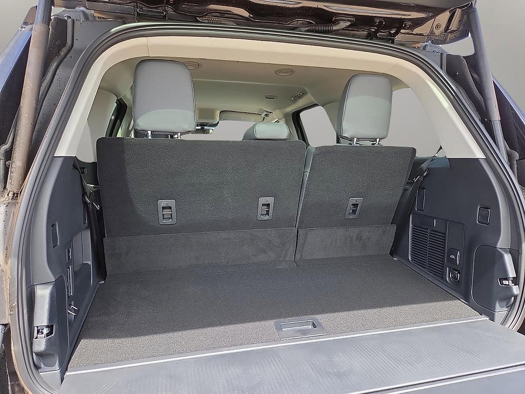 New 2026 Ford Expedition Active RWD image 8