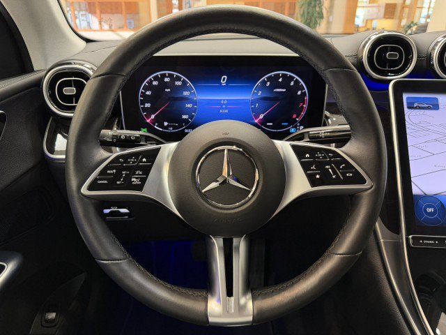 Used 2024 Mercedes-Benz GLC 300 4MATIC image 14