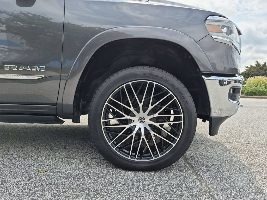 Used 2023 RAM 1500 Limited AWD/4WD image 10