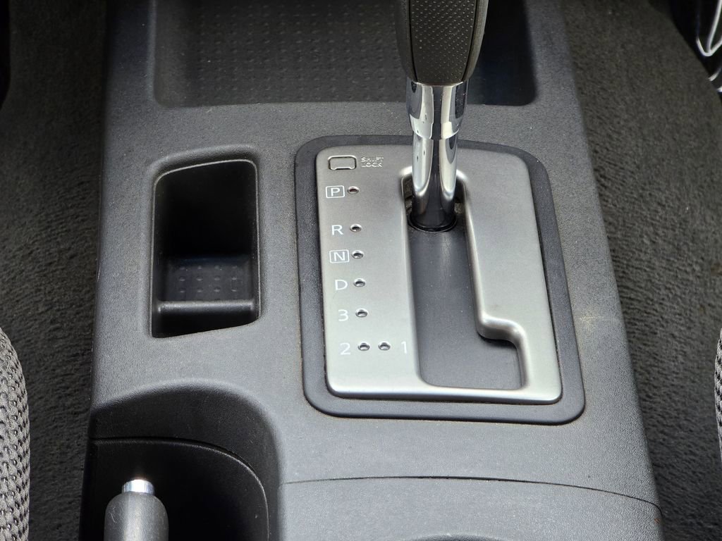 Used 2008 Nissan Xterra S image 32