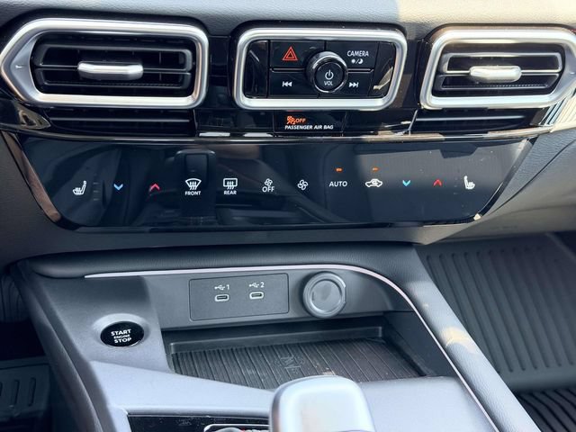 New 2026 Nissan Sentra SR w/ SR Premium Package FWD image 21