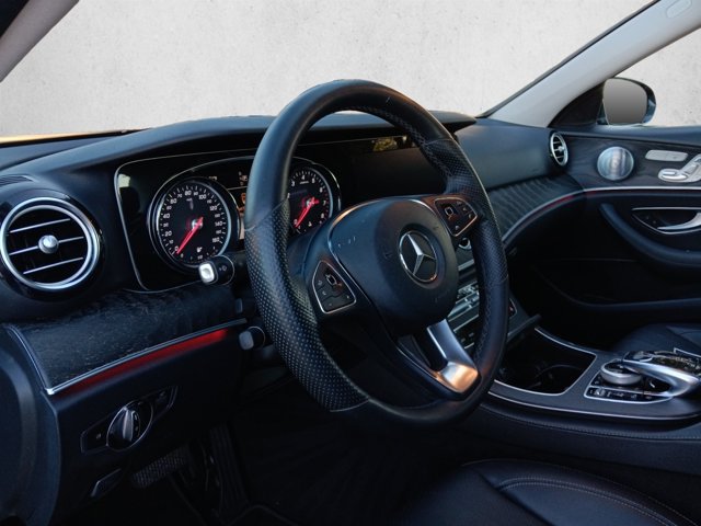 Used 2018 Mercedes-Benz E 300 image 10