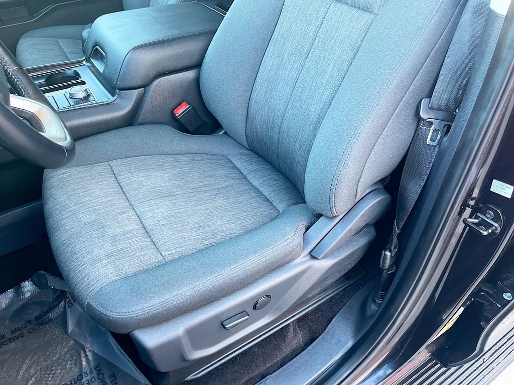 Used 2022 Ford Expedition XLT AWD/4WD image 20