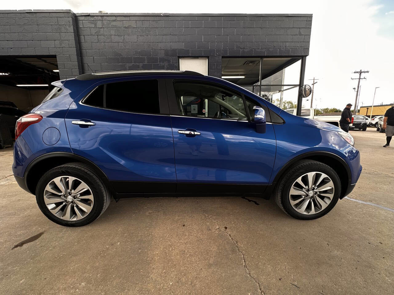 Used 2017 Buick Encore Preferred AWD/4WD image 9