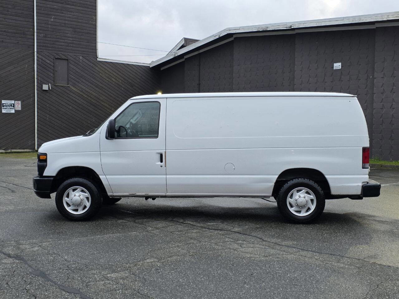 Used 2008 Ford E-150 and Econoline 150 image 8