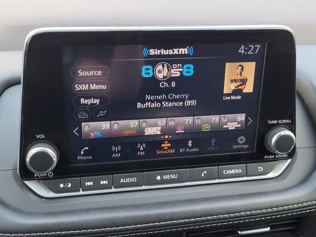 Used 2023 Nissan Rogue SV image 13