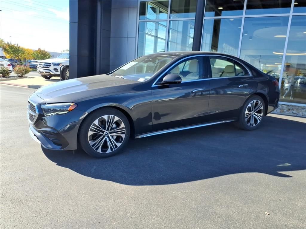 New 2026 Mercedes-Benz E 350 4MATIC Sedan image 3