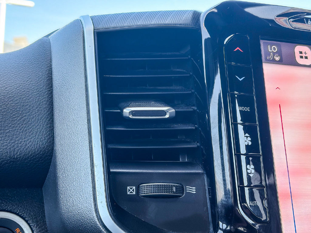 Used 2025 RAM 1500 Big Horn AWD/4WD image 30