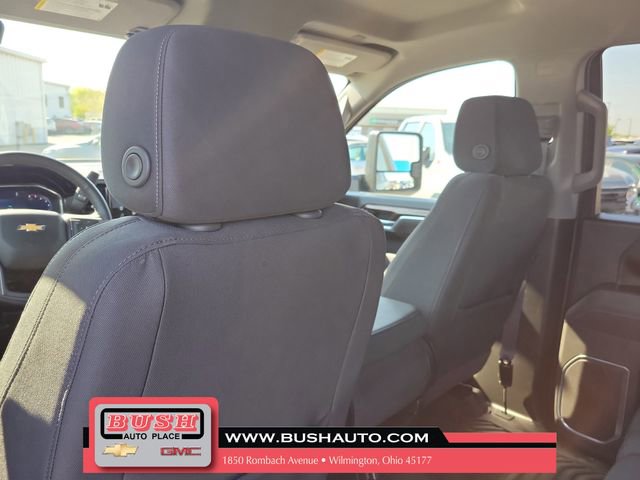 Used 2025 Chevrolet Silverado 2500 LT w/ Convenience Package AWD/4WD image 14