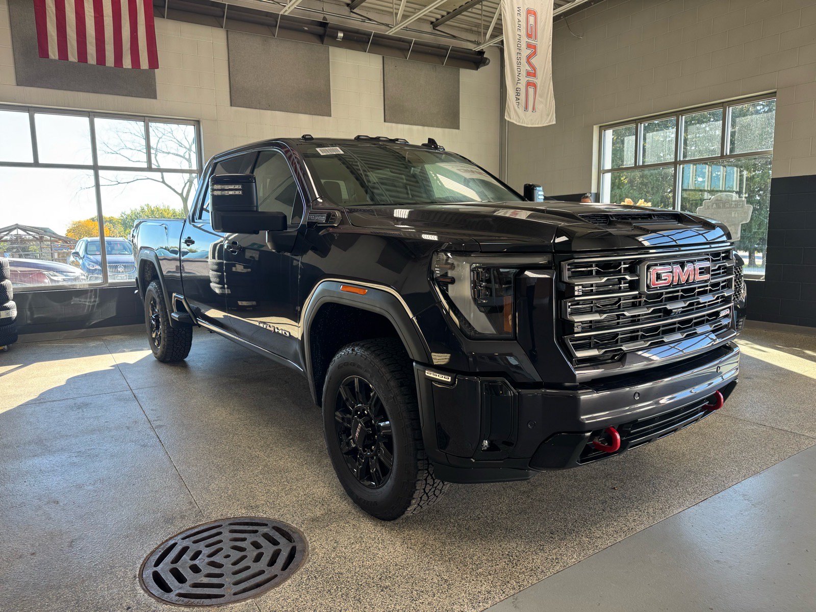 New 2026 GMC Sierra 2500 AT4 w/ AT4 Premium Plus Package AWD/4WD image 3