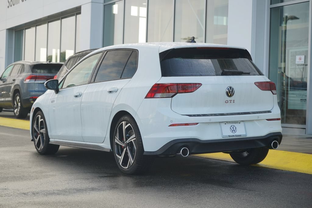 New 2026 Volkswagen GTI SE FWD image 3