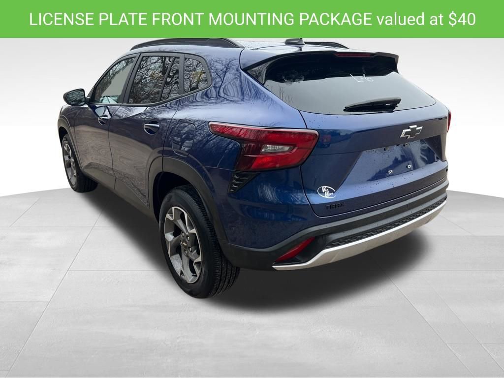 Certified 2024 Chevrolet Trax LT w/ Driver Confidence Package image 7
