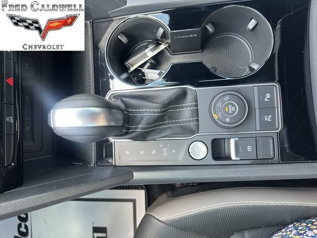 Used 2023 Volkswagen Atlas Cross Sport SEL Premium R-Line AWD/4WD image 21
