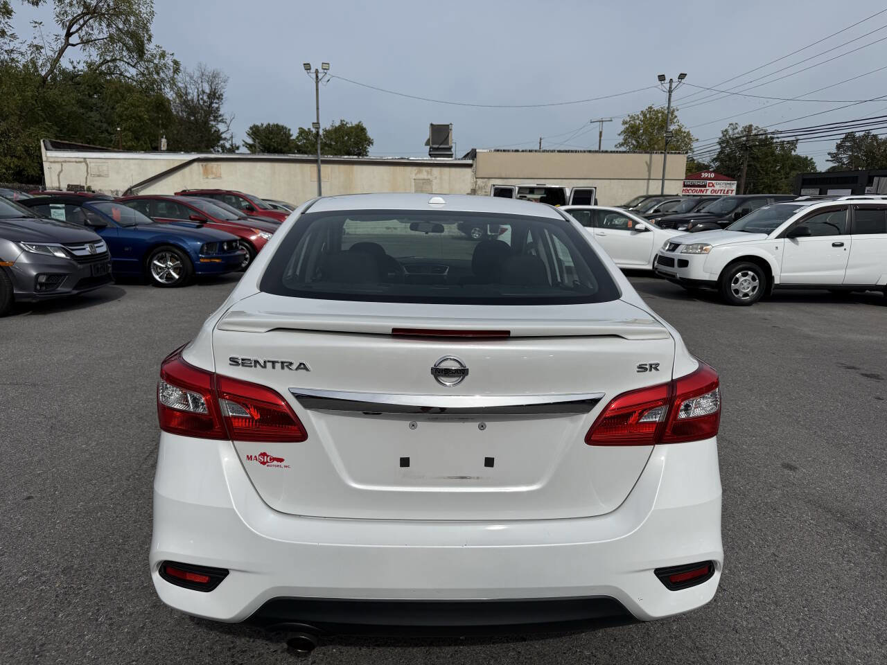 Used 2017 Nissan Sentra SR image 4
