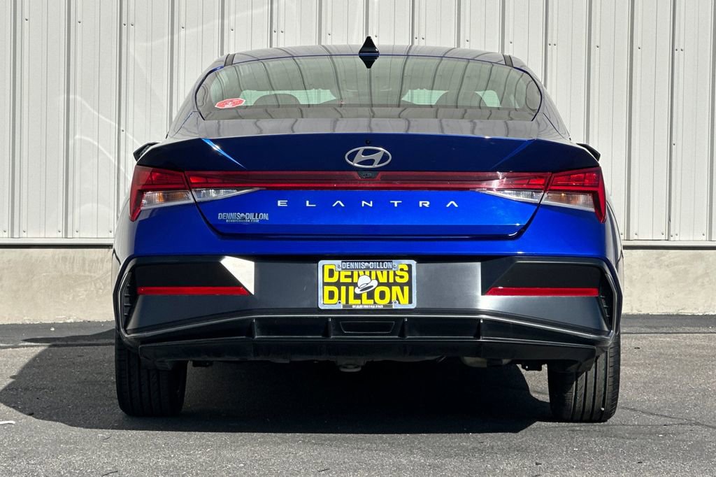 Used 2024 Hyundai Elantra SEL w/ Convenience Package image 5