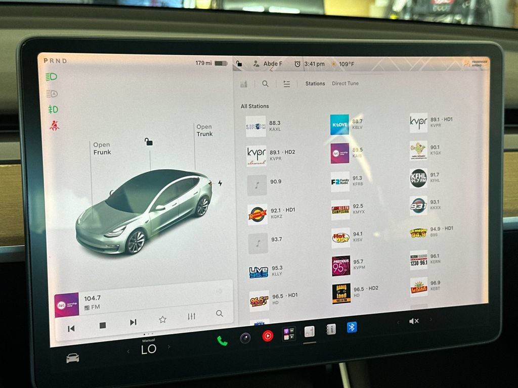 Used 2018 Tesla Model 3 Long Range RWD image 16