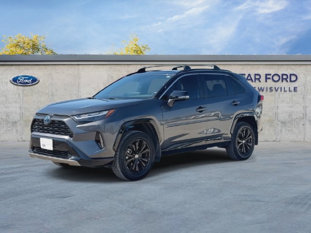 Used 2024 Toyota RAV4 XSE AWD/4WD image 4
