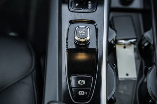 Certified 2024 Volvo XC60 B5 Plus w/ Protection Package Premier image 25