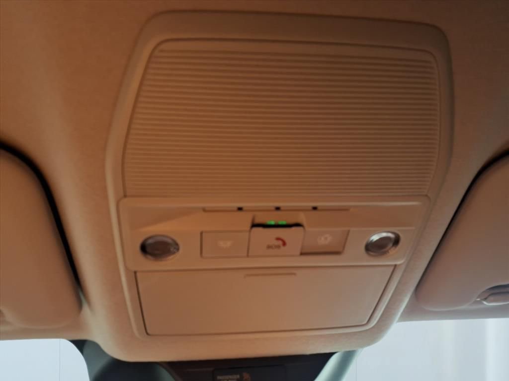 New 2026 Nissan Kicks SR image 21