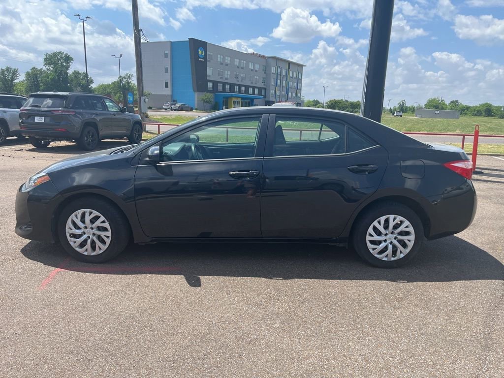 Used 2019 Toyota Corolla LE FWD image 4