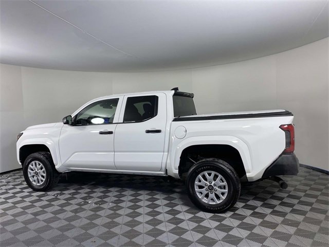 Used 2025 Toyota Tacoma SR image 5