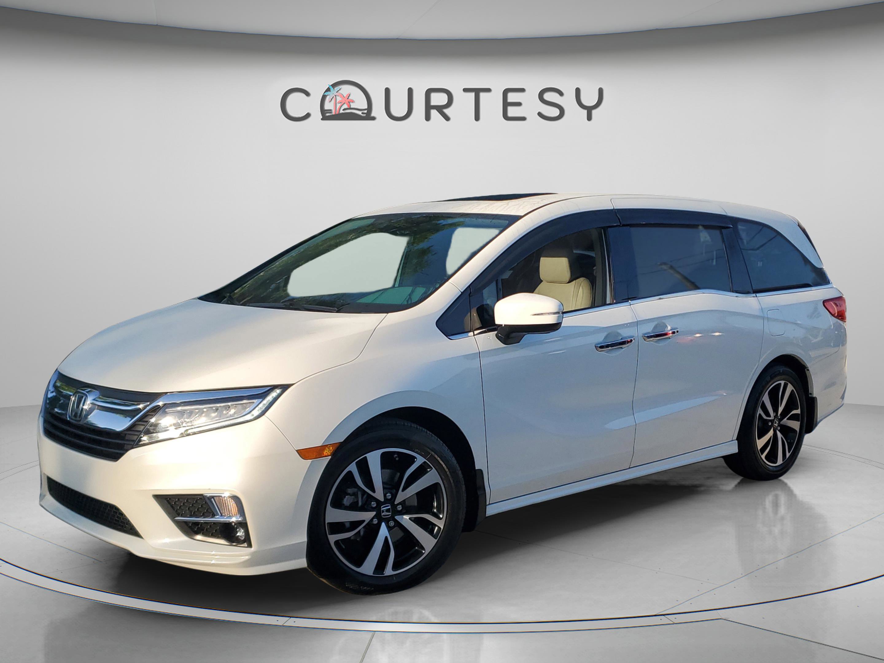 Used 2018 Honda Odyssey Elite