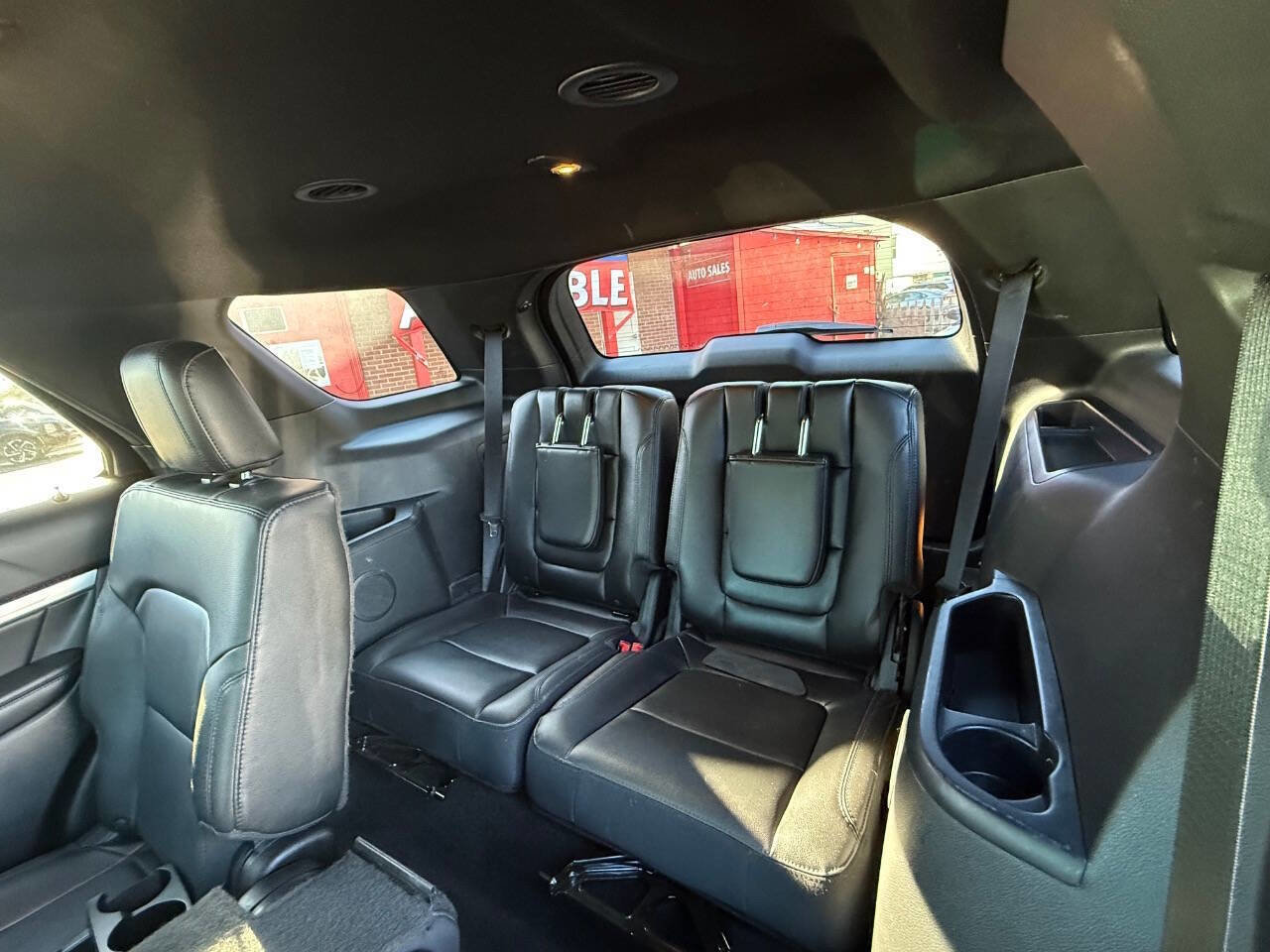 Used 2016 Ford Explorer XLT w/ Equipment Group 202A image 17