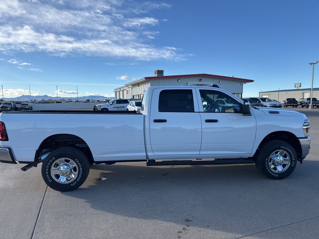 New 2026 RAM 2500 Tradesman AWD/4WD image 7