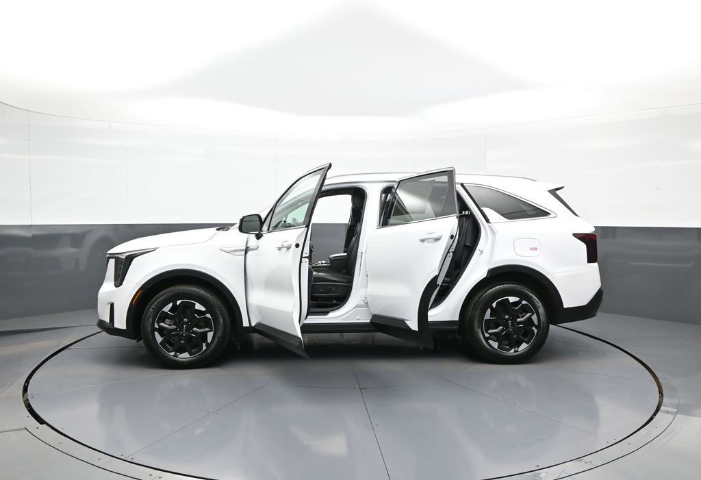 Certified 2024 Kia Sorento S image 43