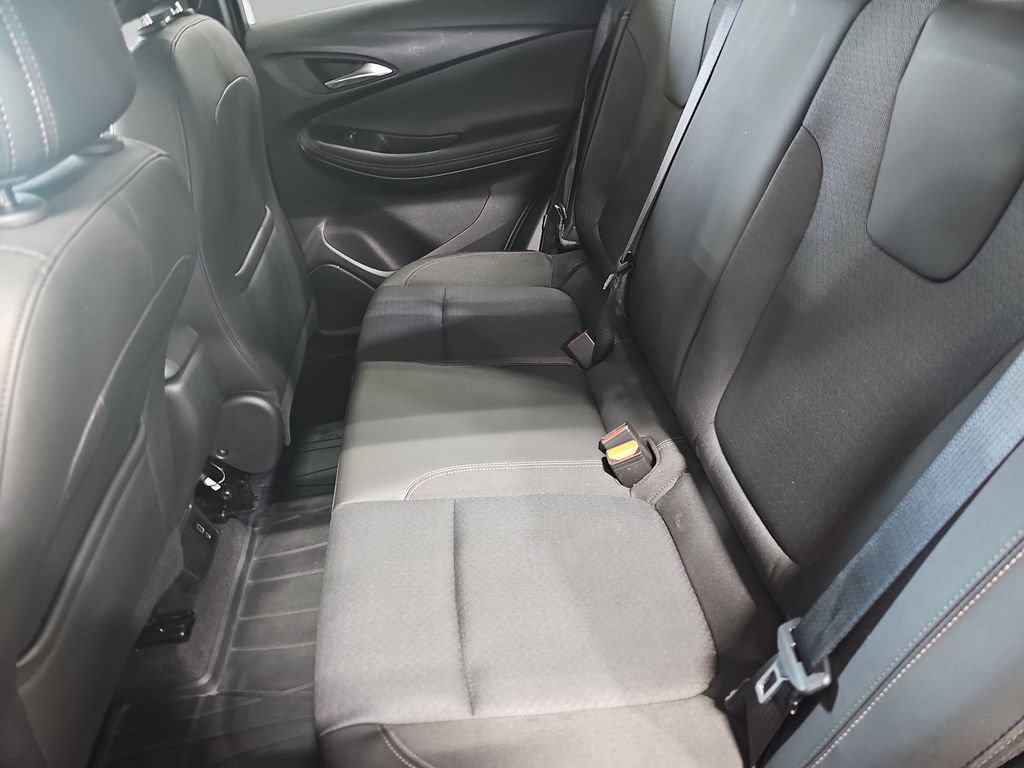 Certified 2025 Buick Encore GX Preferred FWD image 17