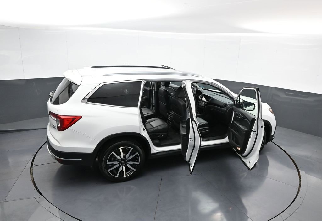 Certified 2022 Honda Pilot Touring image 49