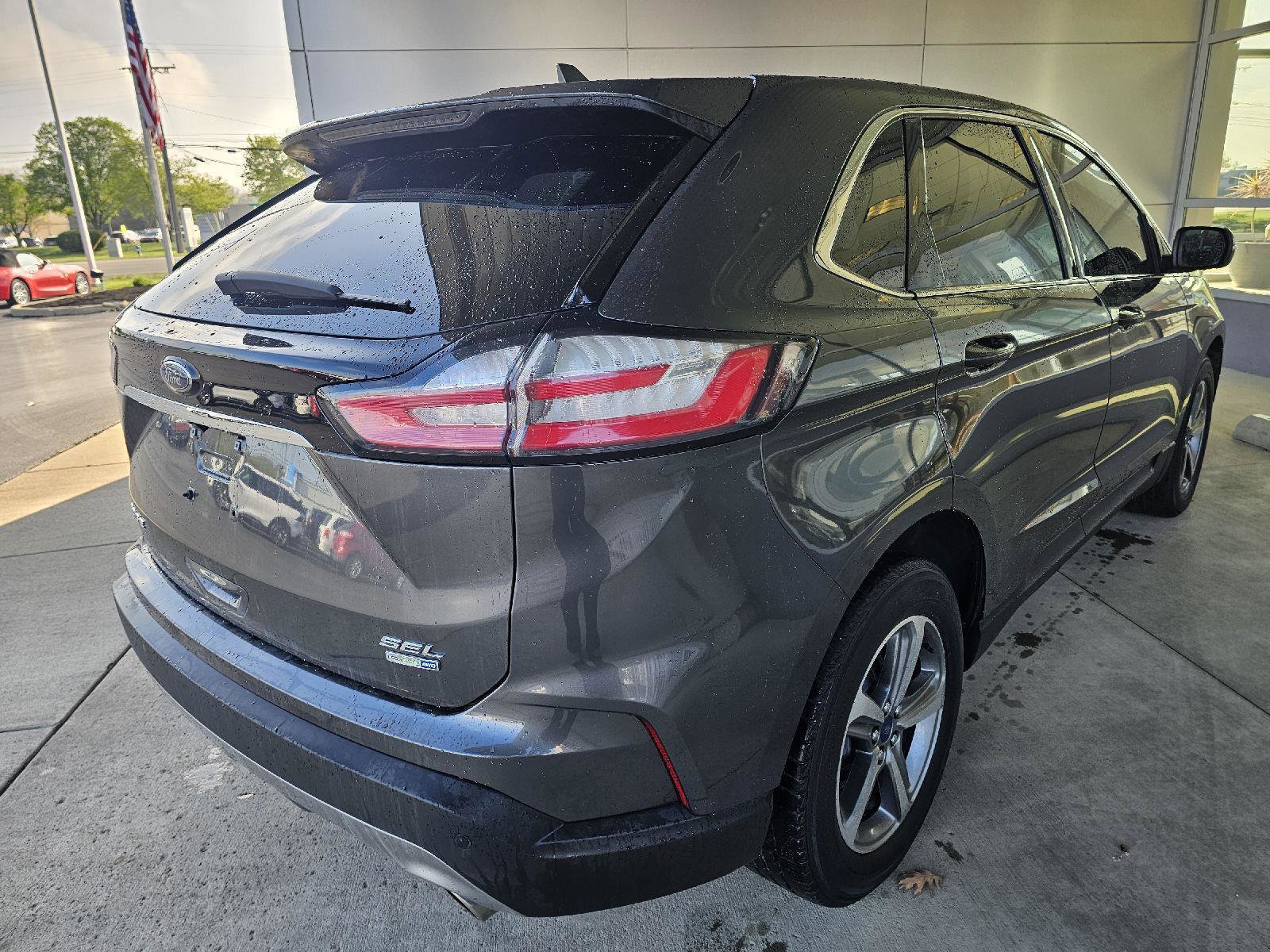 Used 2020 Ford Edge SEL w/ Convenience Package image 5