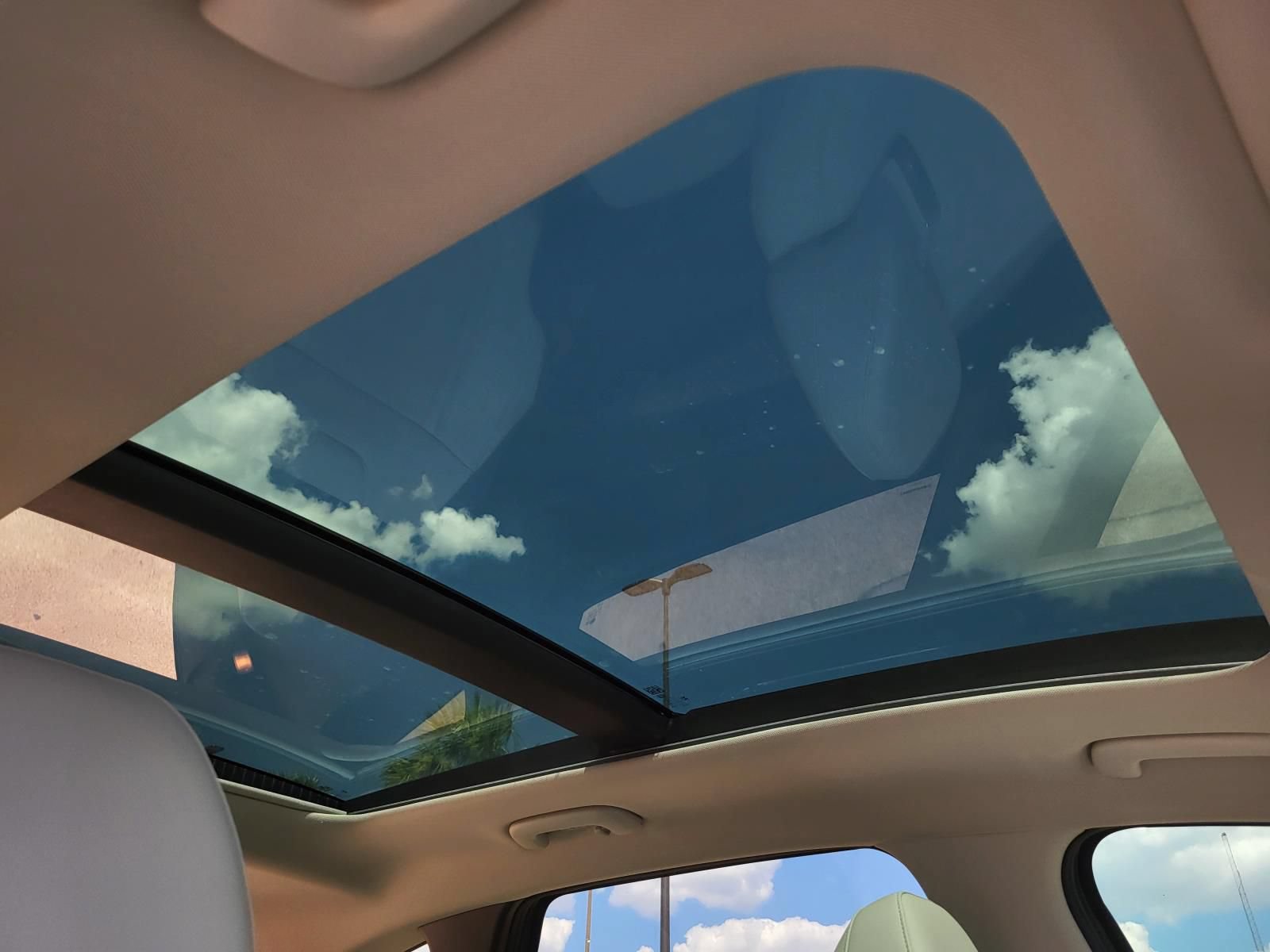 Certified 2024 Hyundai Tucson Limited FWD image 9