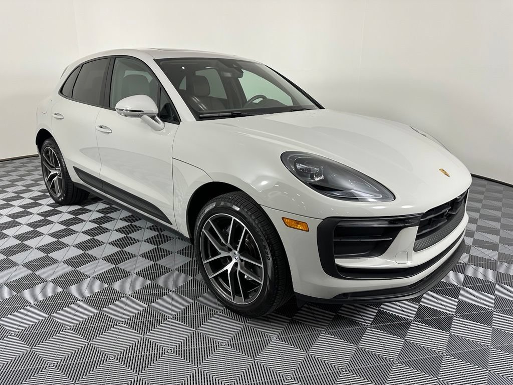 Certified 2026 Porsche Macan Turbo AWD/4WD image 12
