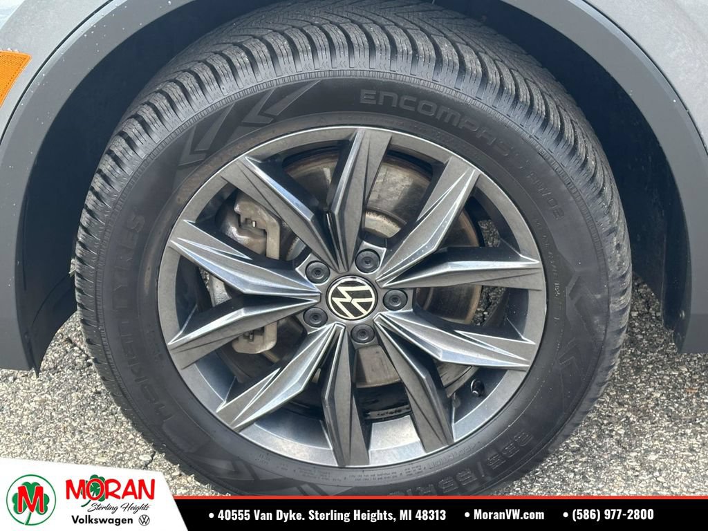 Certified 2024 Volkswagen Tiguan SE AWD/4WD image 8