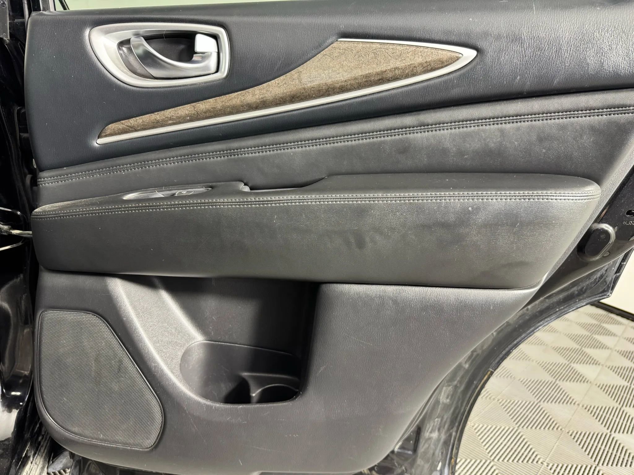 Used 2014 INFINITI QX60 AWD w/ Premium Plus Package image 48