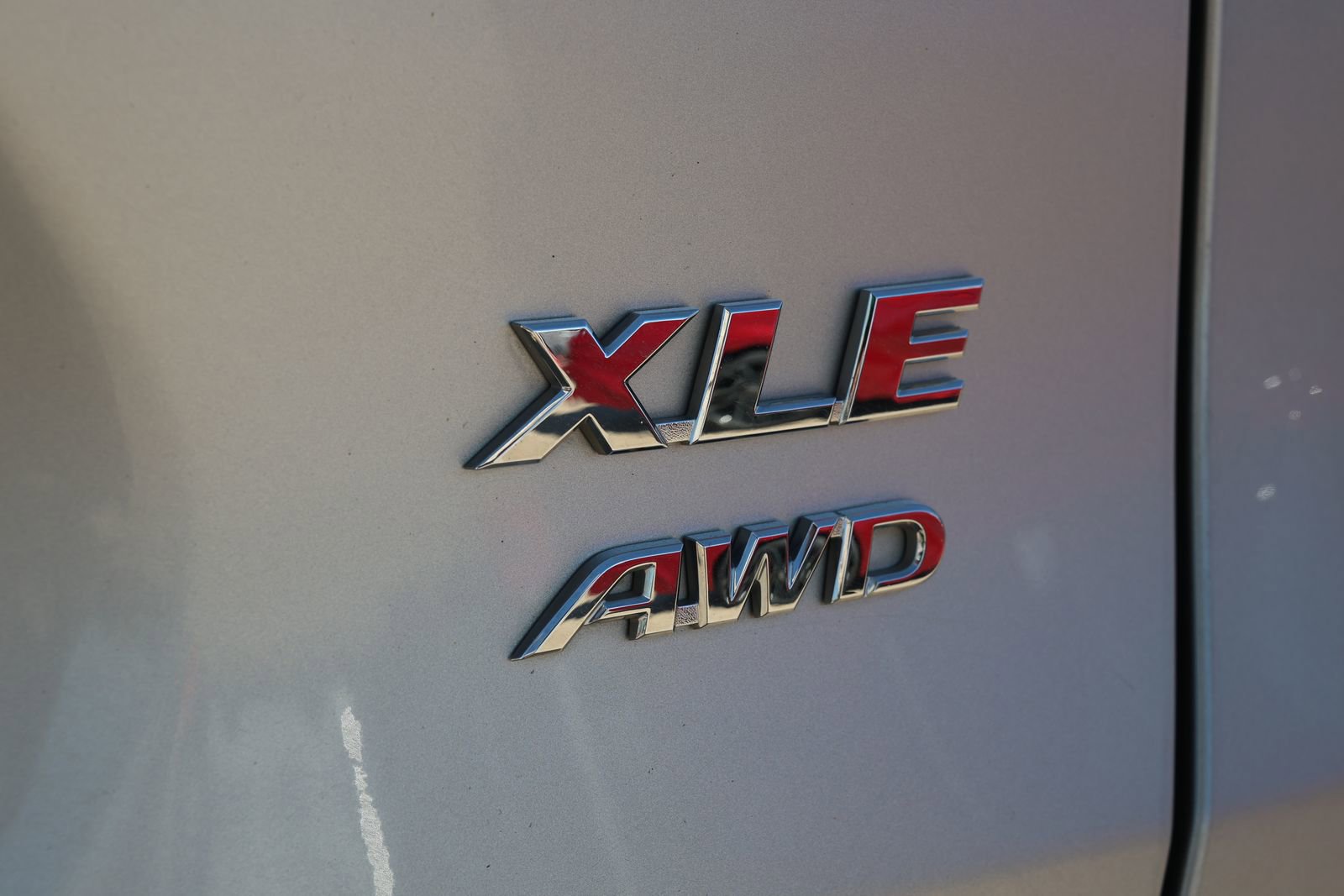 Used 2024 Toyota RAV4 XLE w/ Weather Package image 10