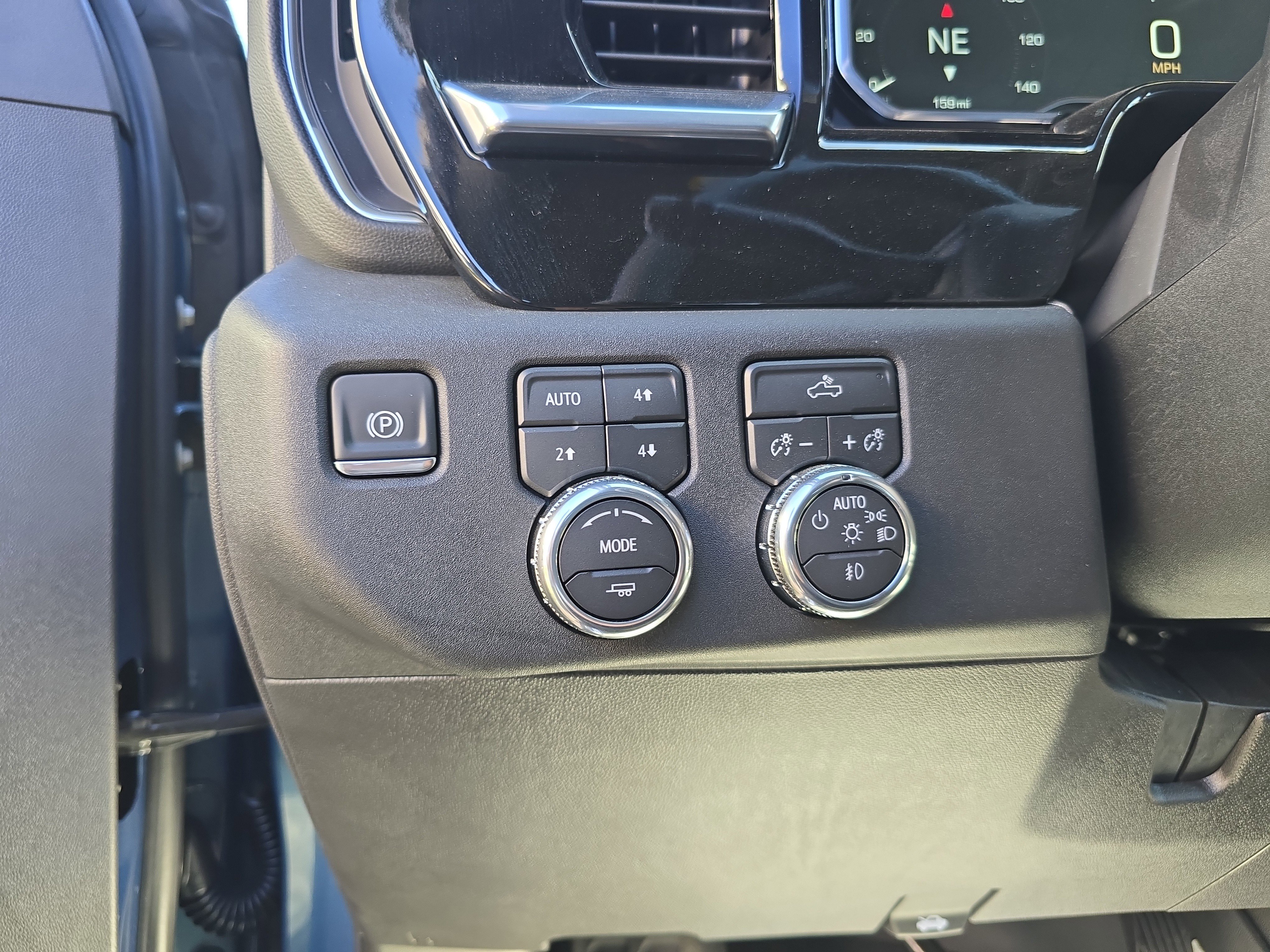 New 2025 GMC Sierra 1500 Elevation image 20