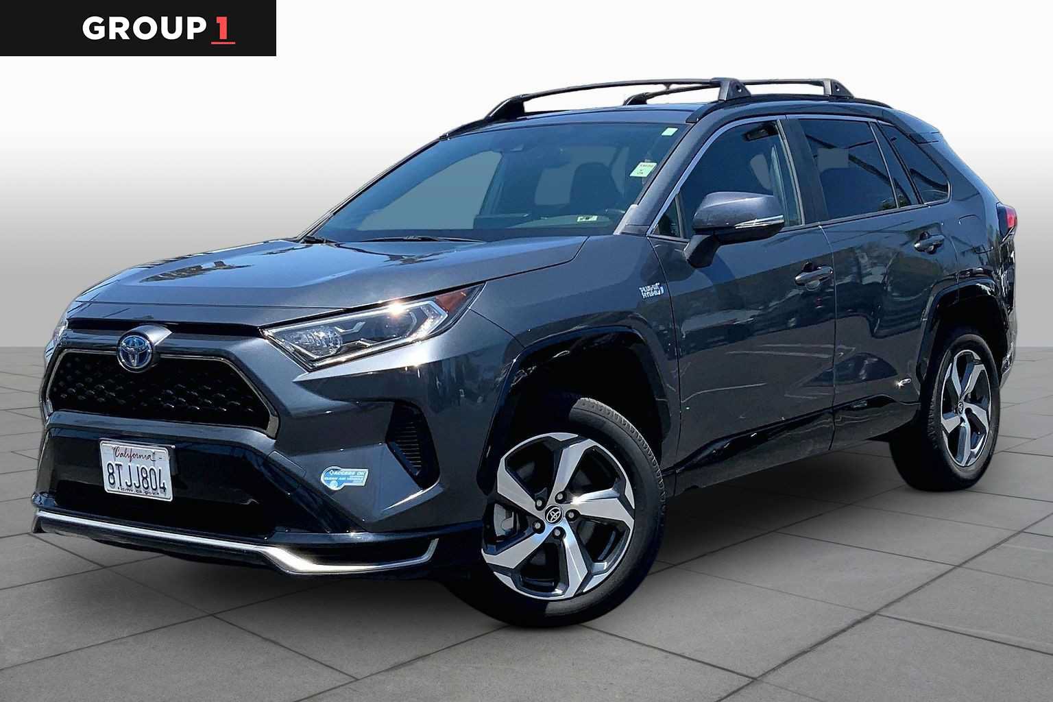 Used 2021 Toyota RAV4 SE w/ Weather & Moonroof Package AWD/4WD image 1